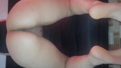 Апам мага жаңы жылдык белек катары кискасын берет